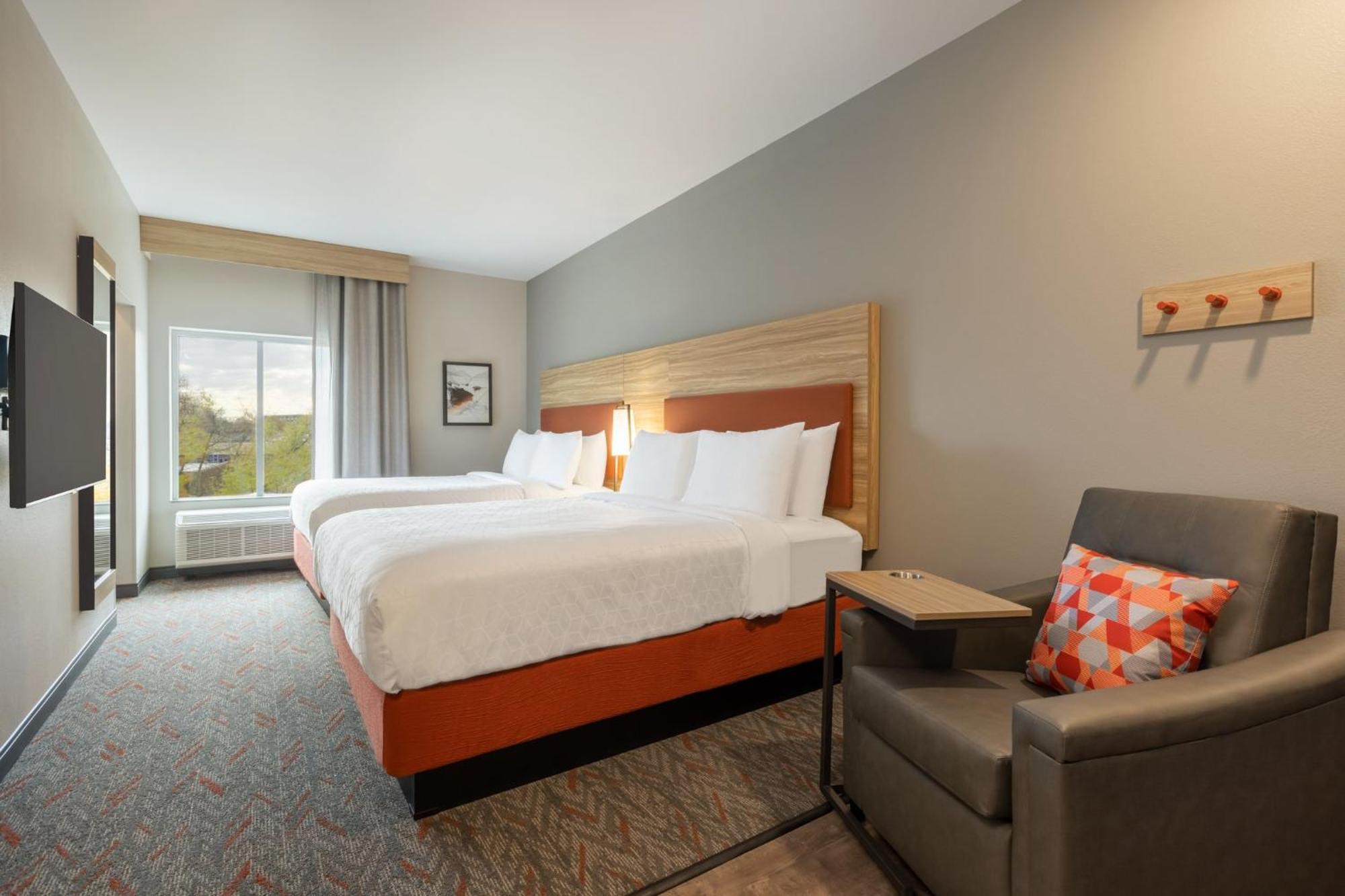 Studio Suite with Two Queen Beds